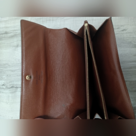 Authentic Louis Vuitton Long wallet - Picture 7 of 13